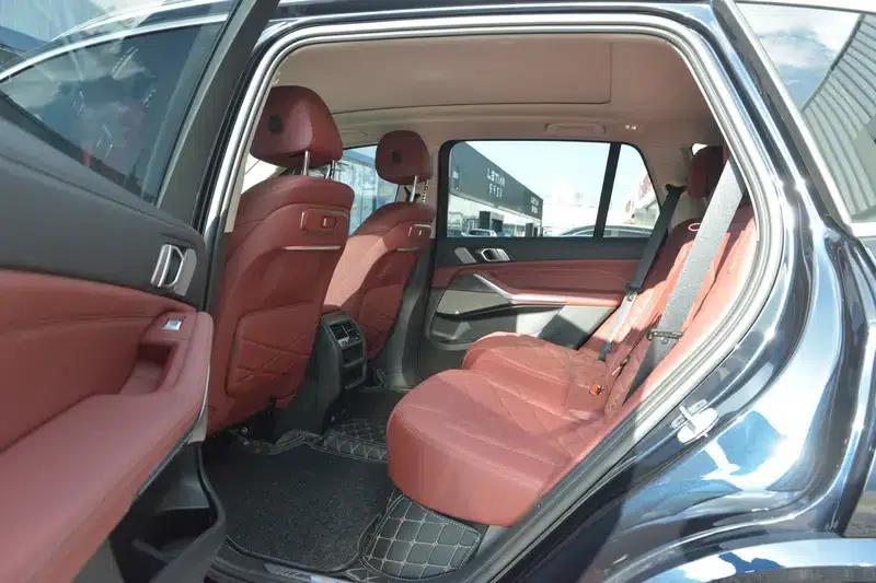 BMW X5 2023 xDrive30Li M Sport Package — миниатюра 16