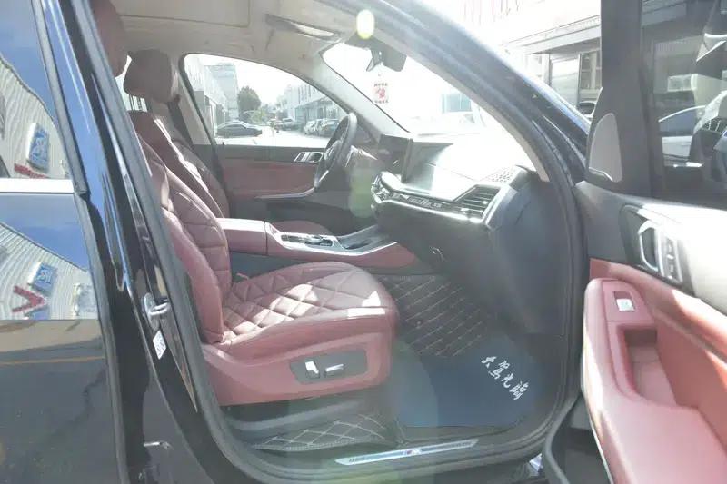 BMW X5 2023 xDrive30Li M Sport Package — миниатюра 8