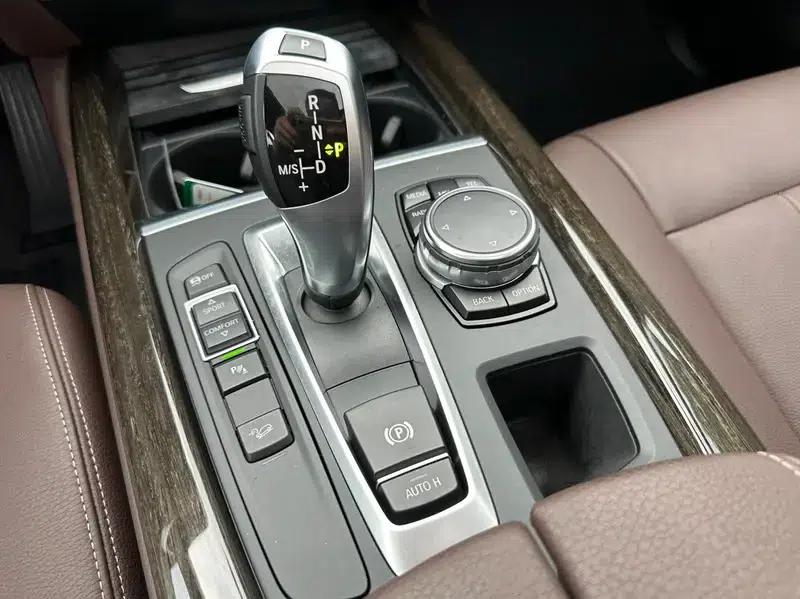 BMW X5 (Imported) 2014 xDrive35i Leading Edition — миниатюра 16