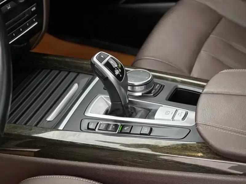BMW X5 (Imported) 2017 xDrive35i Leading Edition — миниатюра 16