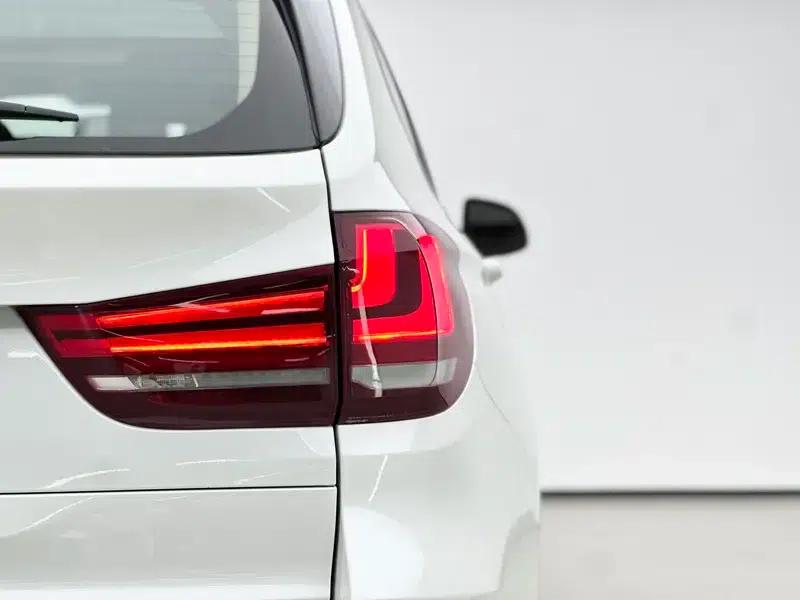 BMW X5 (Imported) 2017 xDrive35i Leading Edition — миниатюра 8