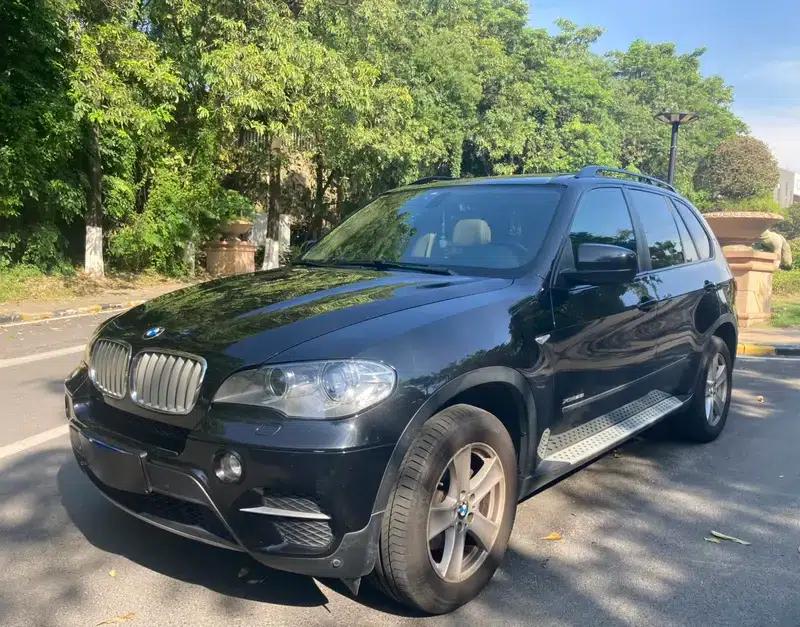 BMW X5 (Imported) 2011 xDrive35i Leading Edition — миниатюра 1