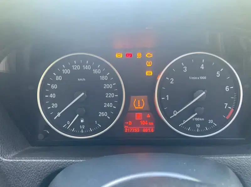 BMW X5 (Imported) 2011 xDrive35i Leading Edition — миниатюра 8