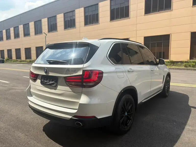 BMW X5 (Imported) 2015 xDrive28i — миниатюра 6