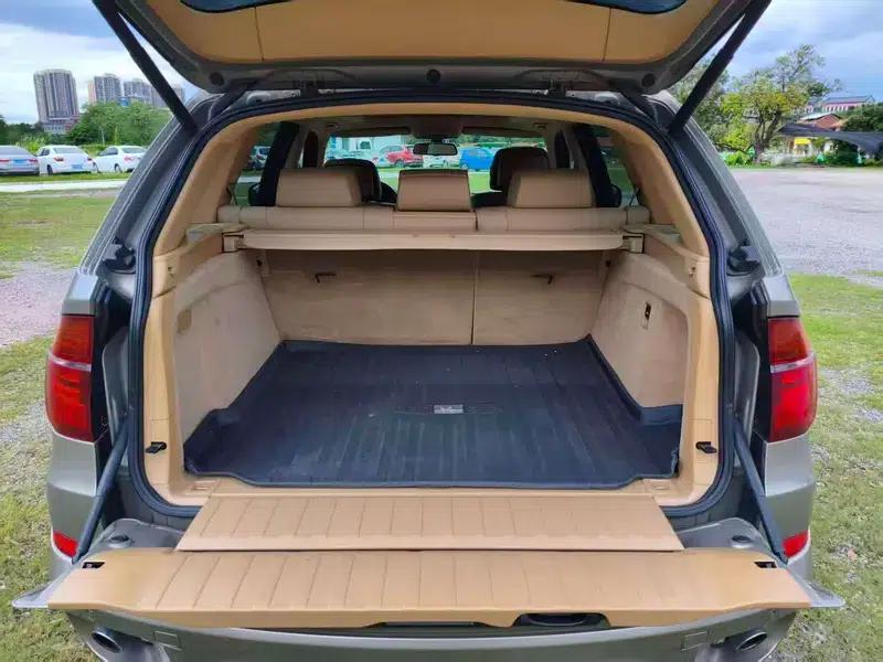 BMW X5 (Imported) 2010 xDrive30i Luxury 10th Anniversary Edition — миниатюра 17