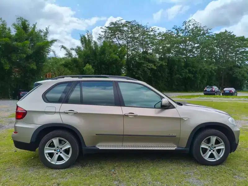BMW X5 (Imported) 2010 xDrive30i Luxury 10th Anniversary Edition — миниатюра 6