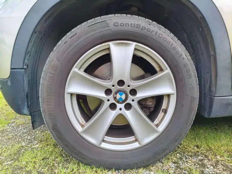BMW X5 (Imported) 2010 xDrive30i Luxury 10th Anniversary Edition — миниатюра 10