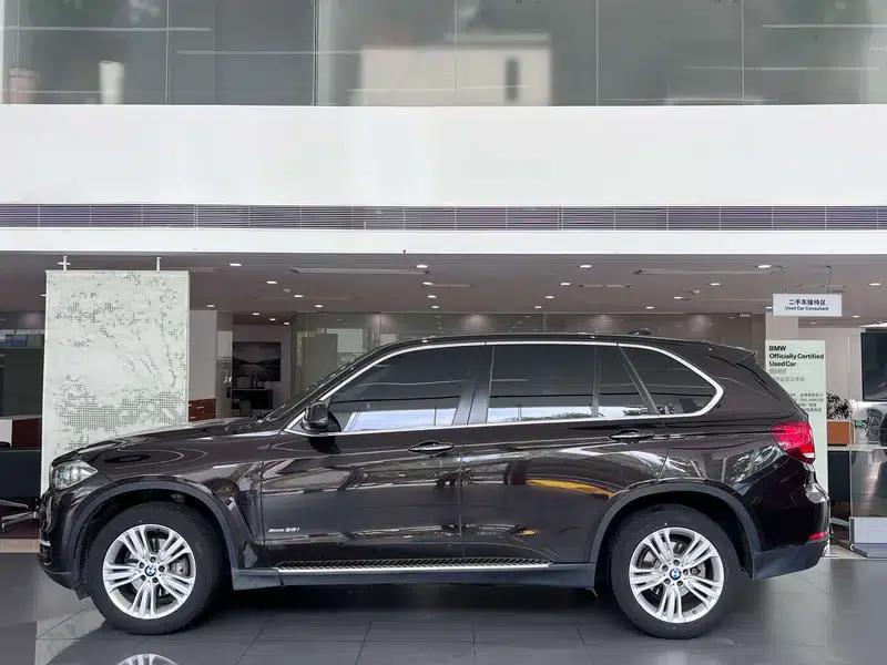 BMW X5 (Imported) 2014 Model 3.0T Parallel Import — миниатюра 3