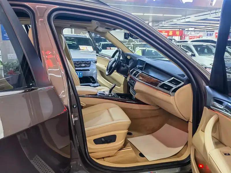 BMW X5 (Imported) 2013 xDrive35i Leading Edition — миниатюра 12