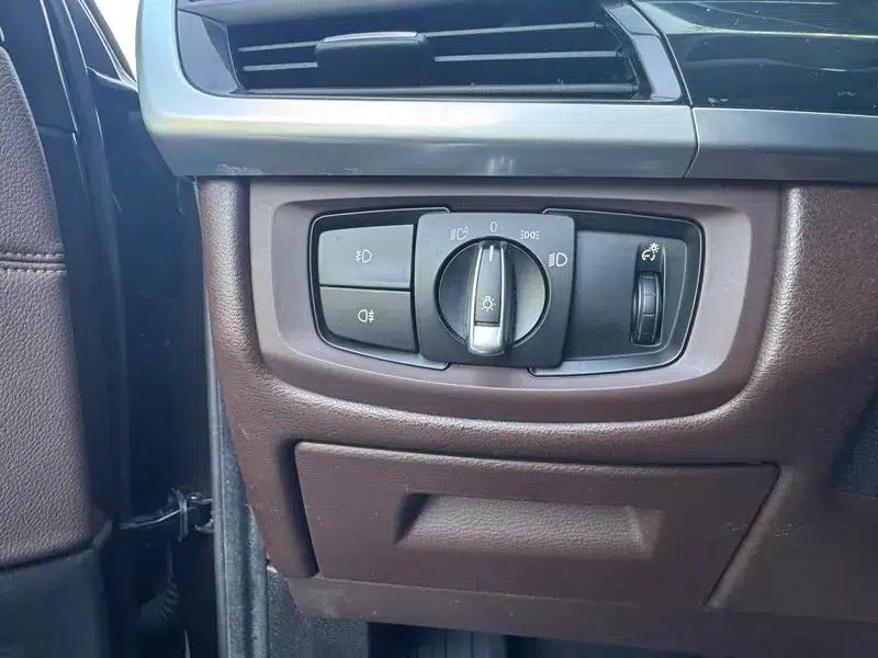 BMW X5 (Imported) 2014 xDrive35i Leading Edition — миниатюра 24