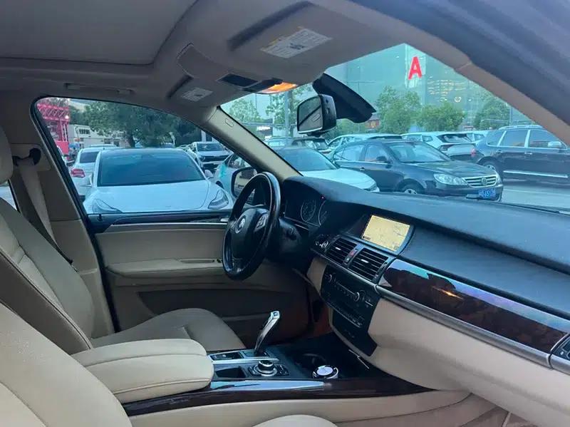 BMW X5 (Imported) 2012 Model 3.0T Parallel Import — миниатюра 16