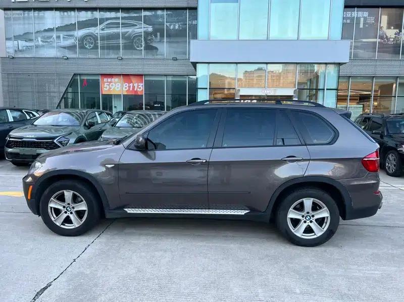 BMW X5 (Imported) 2012 Model 3.0T Parallel Import — миниатюра 4
