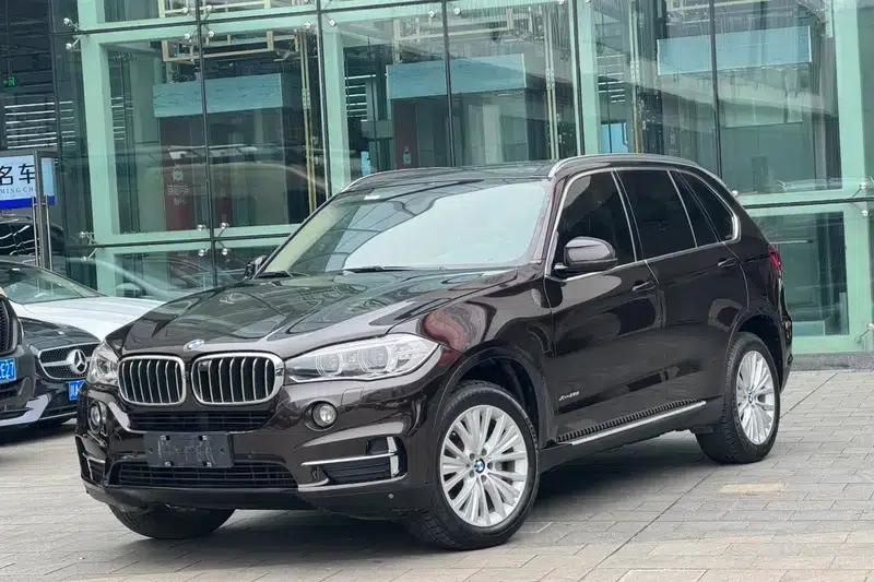 BMW X5 (Imported) 2017 xDrive28i — миниатюра 1