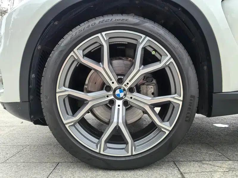 BMW X5 (Imported) 2017 xDrive35i Leading Edition — миниатюра 11