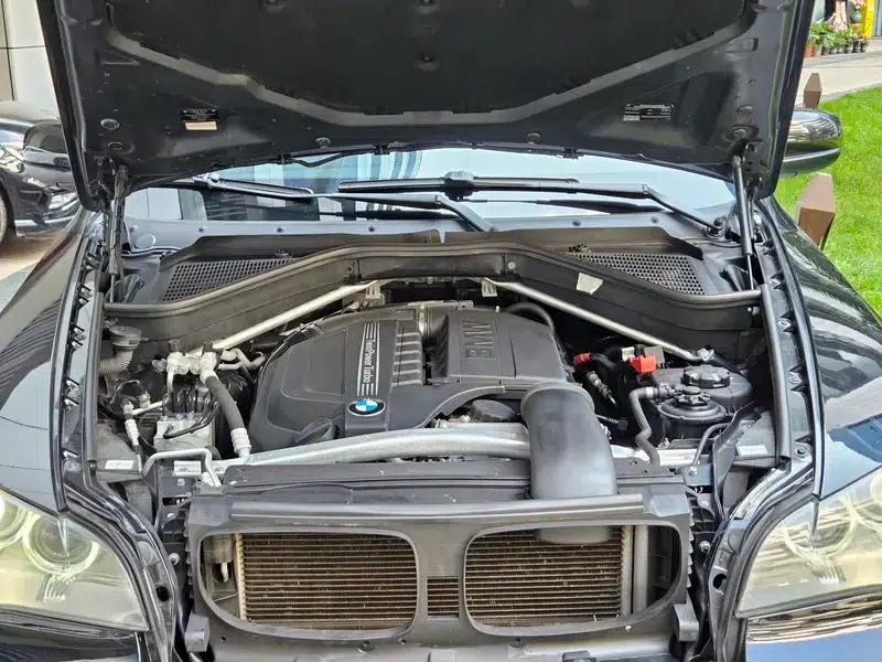 BMW X5 (Imported) 2012 Model 3.0T Parallel Import — миниатюра 6