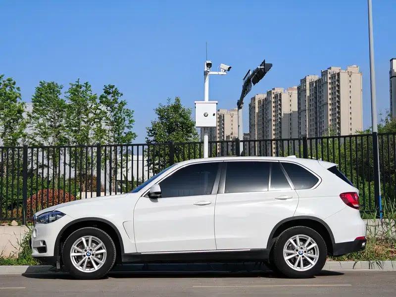 BMW X5 (Imported) 2017 Model 3.0T Automatic 4WD 5-Seater Parallel Import — миниатюра 3