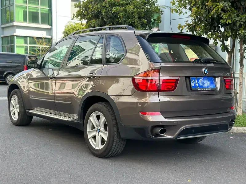 BMW X5 (Imported) 2011 xDrive35i Leading Edition — миниатюра 4