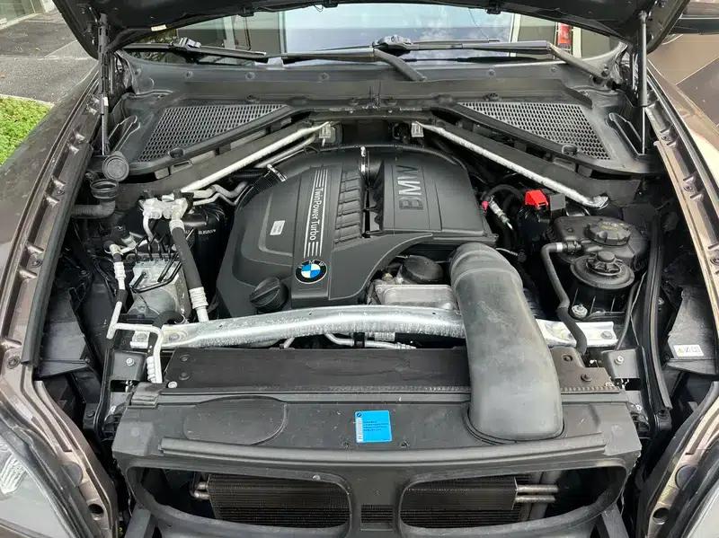 BMW X5 (Imported) 2011 xDrive35i Leading Edition — миниатюра 6