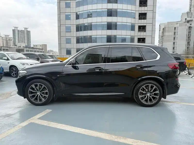 BMW X5 (Imported) 2021 xDrive30i X Design Package — миниатюра 3