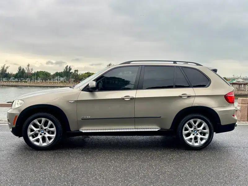BMW X5 (Imported) 2011 xDrive35i Leading Edition — миниатюра 4