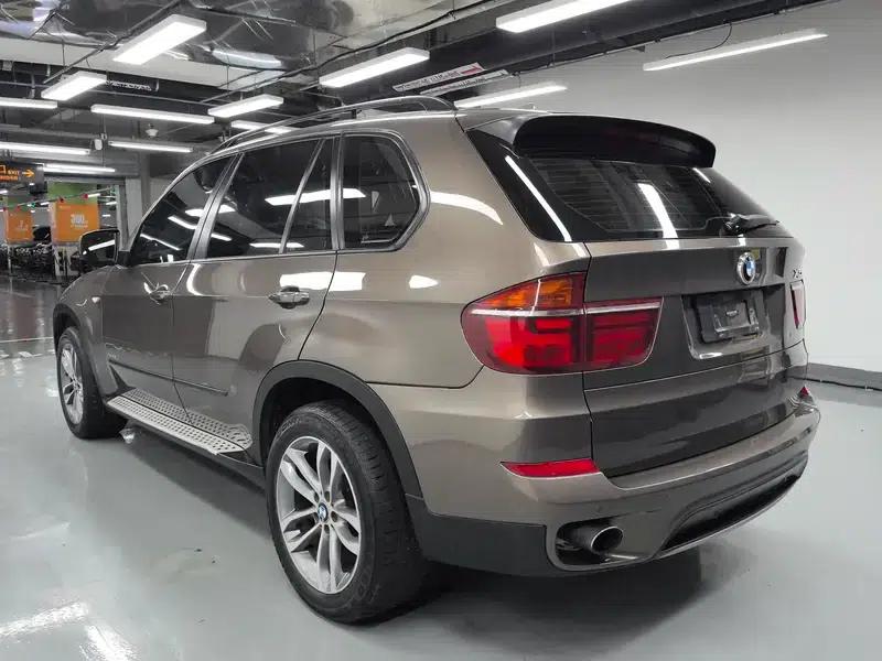 BMW X5 (Imported) 2011 xDrive35i Leading Edition — миниатюра 4