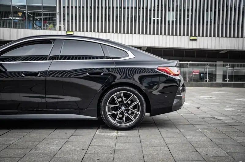 2022 BMW 4 Series 425i Gran Coupe M Sport Package — миниатюра 16