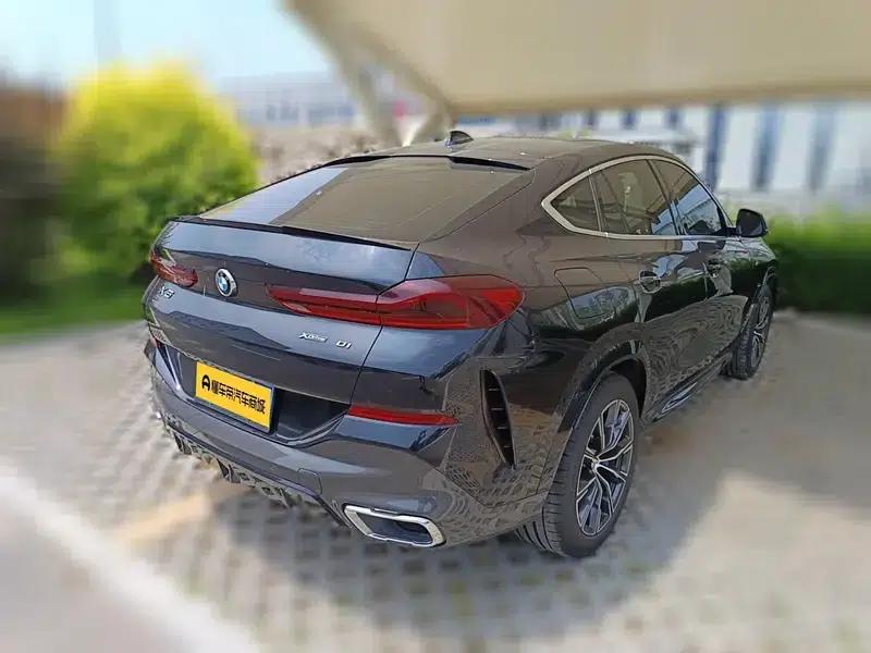 2021 BMW X6 xDrive40i M Sport Package — миниатюра 4
