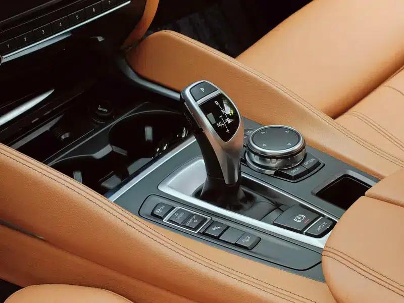 BMW X6 2015 xDrive35i Luxury — миниатюра 16