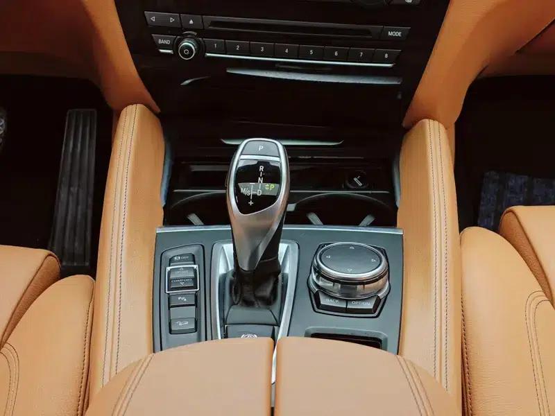 BMW X6 2015 xDrive35i Luxury — миниатюра 18
