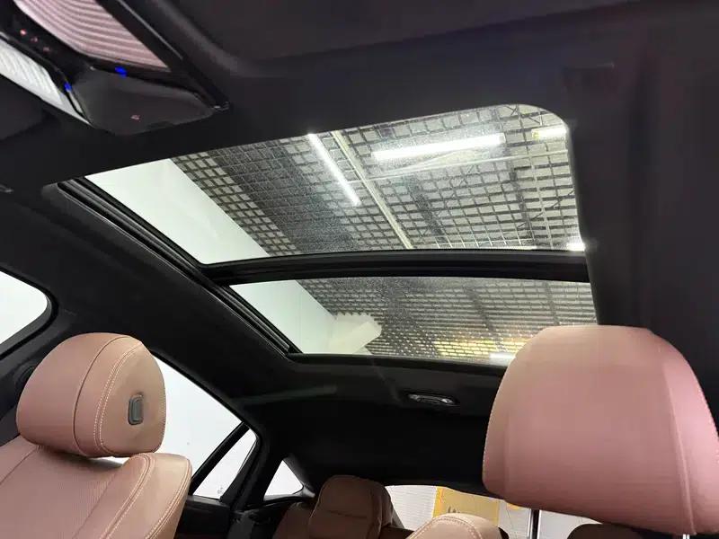 2022 BMW X6 xDrive30i M Sport Package — миниатюра 19