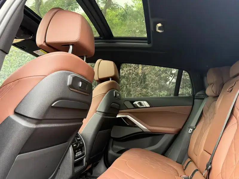2023 BMW X6 xDrive40i M Sport Package — миниатюра 21