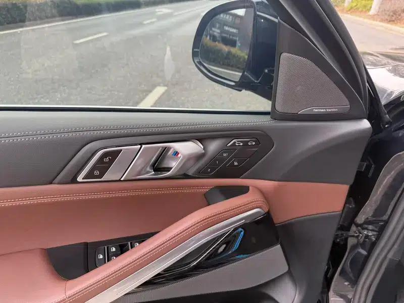 2023 BMW X6 xDrive40i M Sport Package — миниатюра 7
