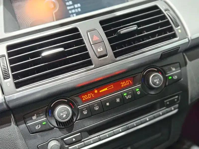 2010 BMW X6 M — миниатюра 9