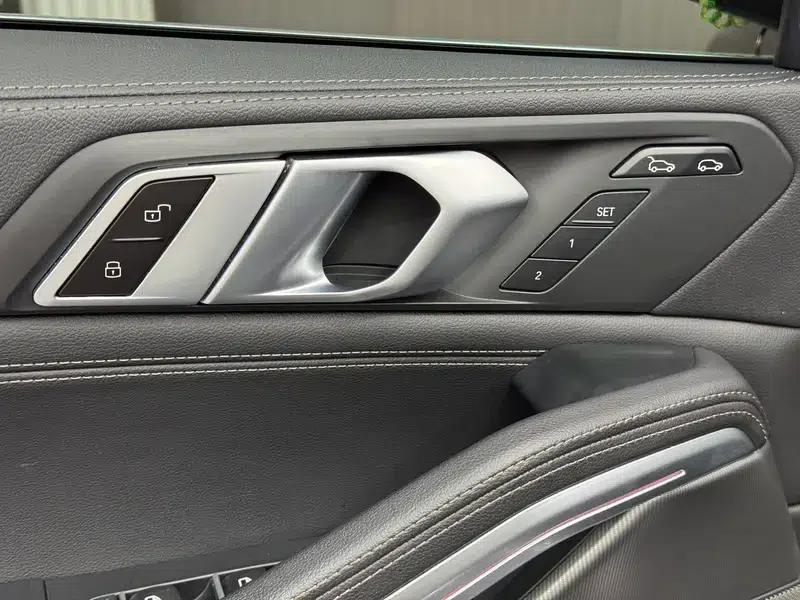 2021 BMW X6 xDrive30i M Sport Package — миниатюра 8