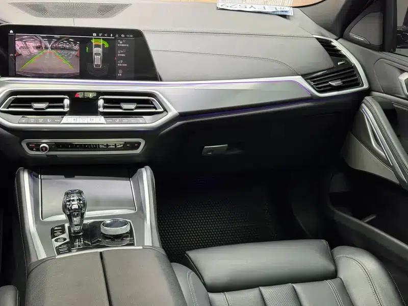 2021 BMW X6 xDrive30i M Sport Package — миниатюра 10