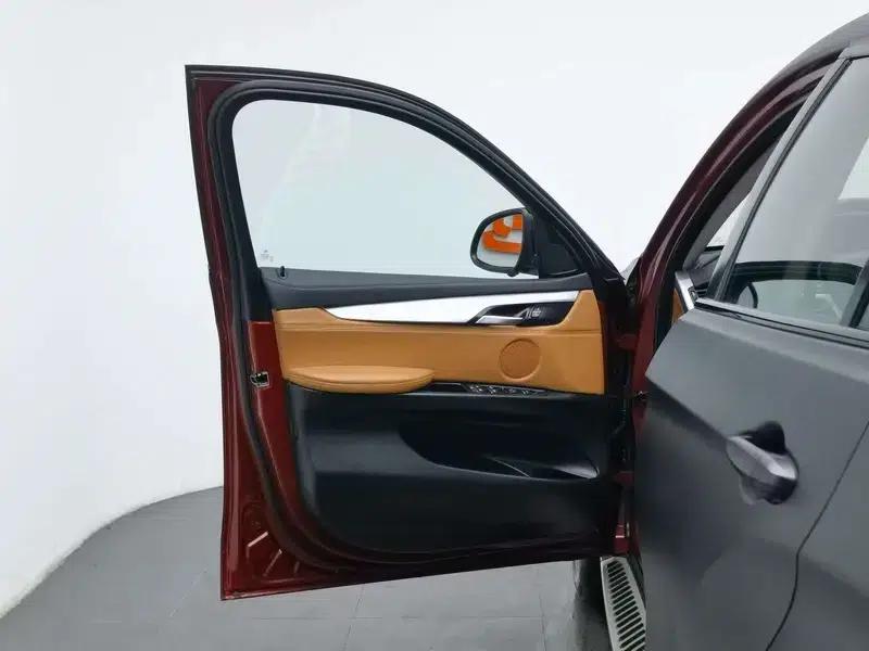 2016 BMW X6 3.0T Automatic AWD 5-seater (Parallel Import) — миниатюра 21