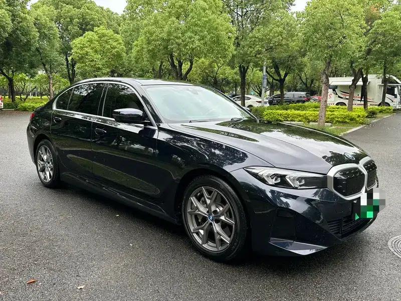 BMW i3 2022 eDrive35L — миниатюра 3