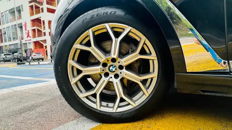 BMW X7 2021 xDrive40i Leading Luxury Package — миниатюра 13