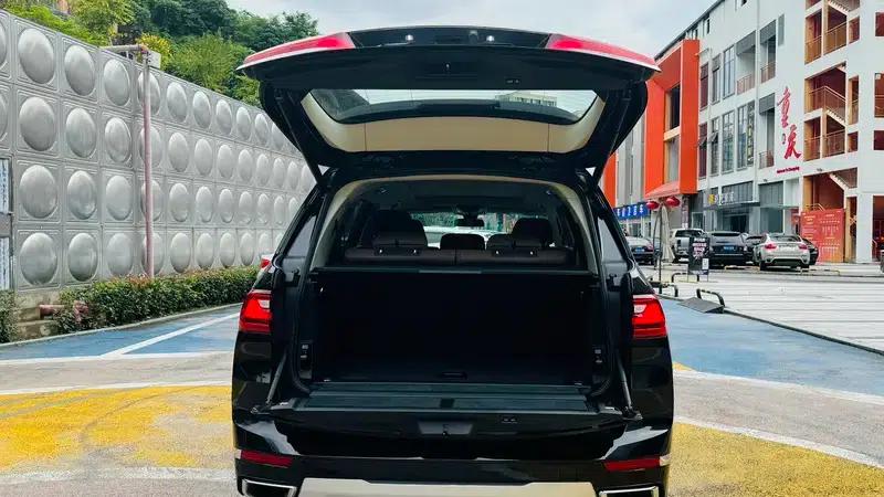 BMW X7 2021 xDrive40i Leading Luxury Package — миниатюра 26