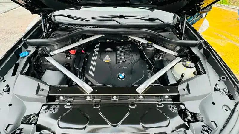 BMW X7 2021 xDrive40i Leading Luxury Package — миниатюра 7