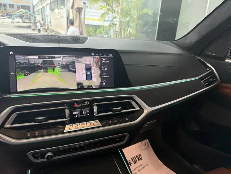 BMW X7 2021 xDrive40i M Sport Package — миниатюра 9