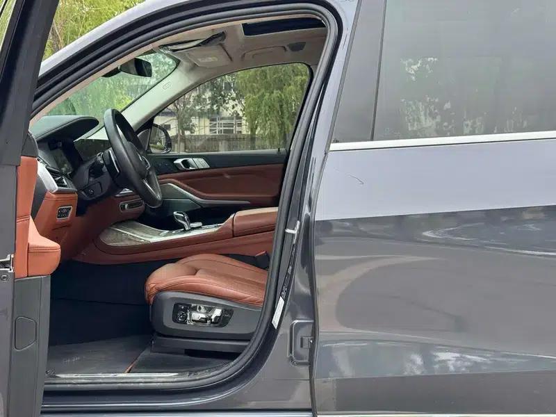 BMW X7 2021 Facelift xDrive40i Executive M Sport Package — миниатюра 19