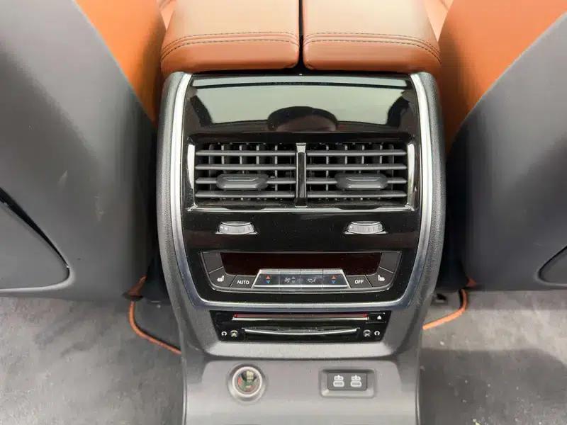 BMW X7 2021 Facelift xDrive40i Executive M Sport Package — миниатюра 7
