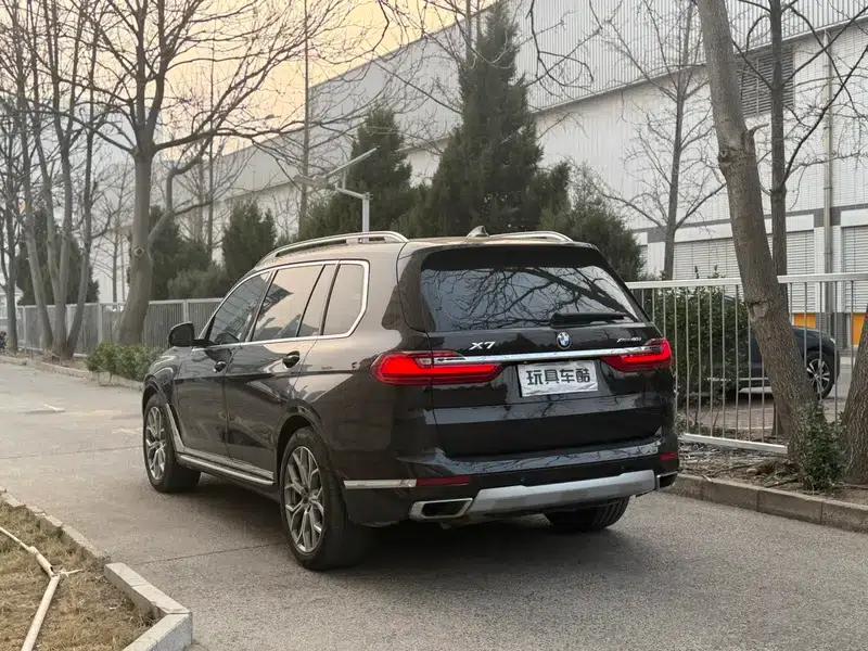 BMW X7 2022 xDrive40i Leading Luxury Package — миниатюра 4