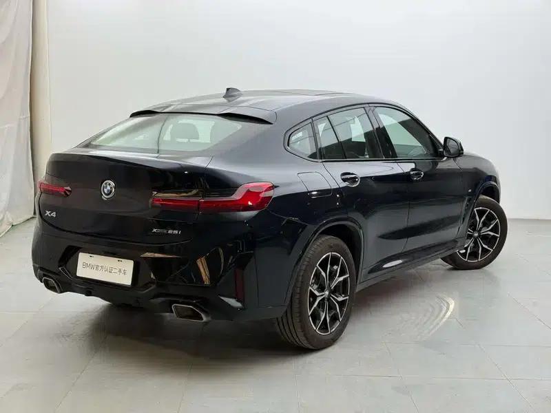 2022 BMW X4 xDrive 25i M Sport Package — миниатюра 5