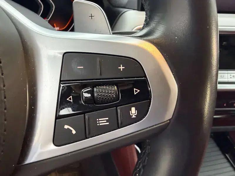 2022 BMW X4 xDrive 25i M Sport Package — миниатюра 9