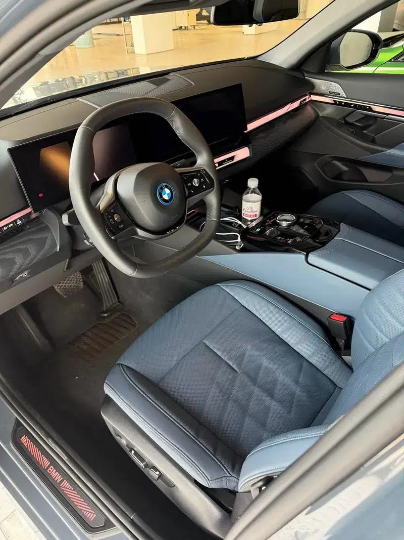 BMW i5 2024 eDrive35L Premium Luxury Package — миниатюра 7