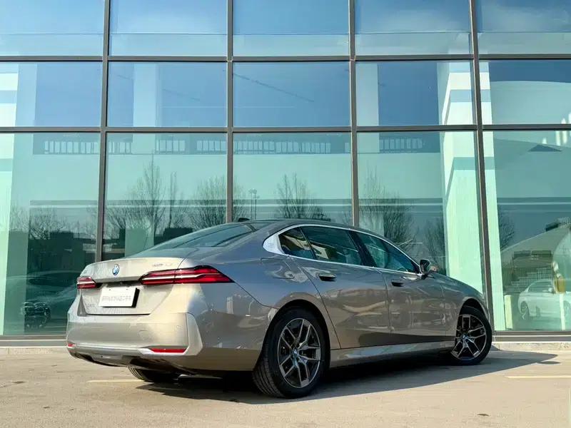 BMW i5 2024 eDrive35L Premium Luxury Package — миниатюра 5