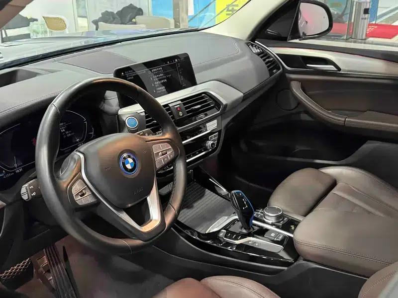 BMW iX3 2021 Facelift - Pioneer Edition — миниатюра 23