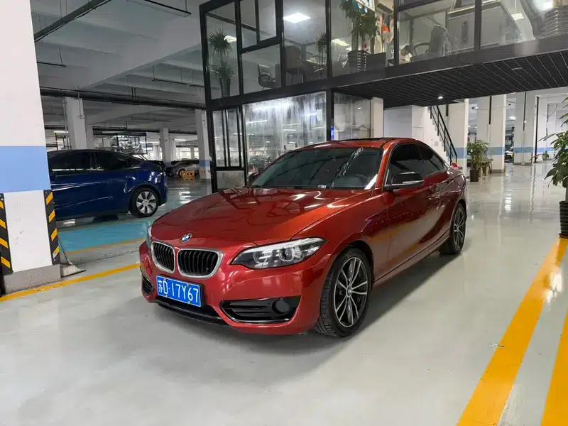 BMW 2 Series (Imported) 2018 220i Sport Design Package — миниатюра 1